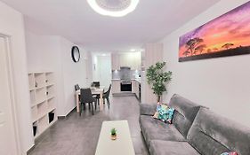 Rhea Calista Apartament